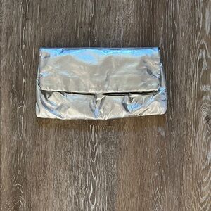 Vintage Clemente leather Chic Silver Evening Clutch.  1980s great condition !